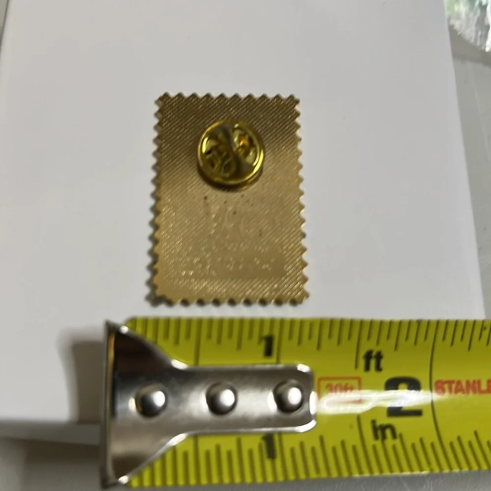 Nursing 4 cent U.S postage stamp pin gold tone retro collectible professional